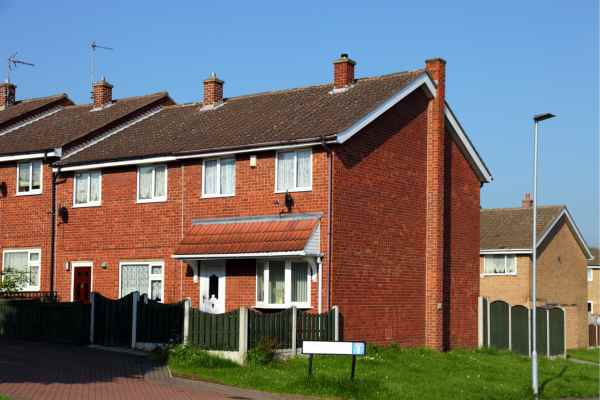 Can I Alter The Party Wall Surveyor? - A Crucial Guide From Faulkner Surveyors 3 Do you want to change the party wall surveyor you are using? Get the best results from Faulkners Hoddesdon NOW!