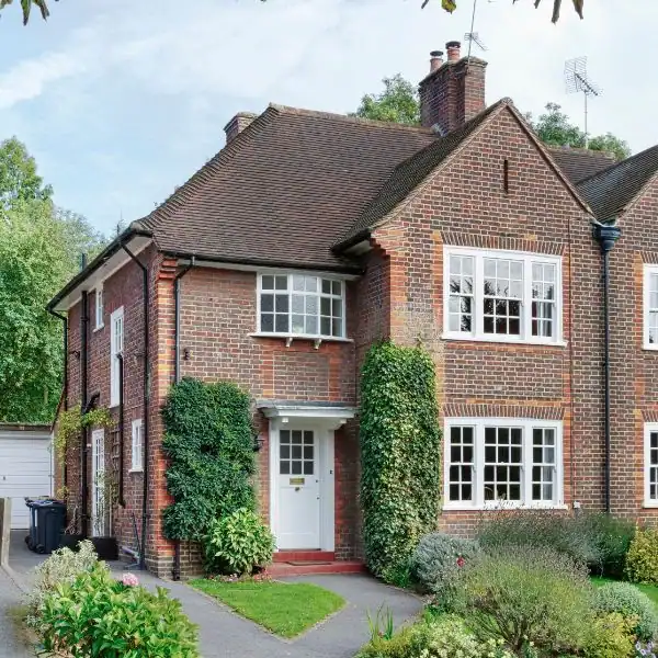 Scenarios 2 Image of UK family home - faulkners scenarios Hoddesdon